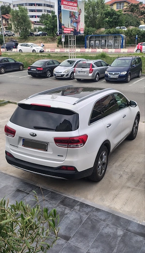 KIA Sorento Full Platinum 4x4 Trapa Panoramica piele E6 fără Adblue 2015 2.2 200cp Ro - imagine 4