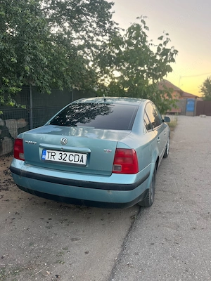 Vând Passat B5 motor 1.9 - imagine 3