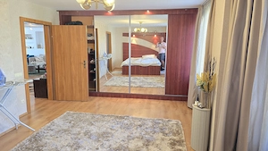 Vand apartament 3 camere decomandat in Deva, Dorobanti, etaj 1, bloc din anul 1991, mobilat  - imagine 7