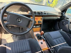 Mercedes 200D W124 - imagine 4