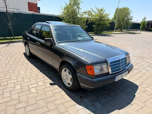 Mercedes 200D W124 - imagine 8