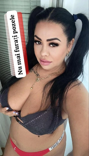 Doamnă matură cu forme! Poze reale