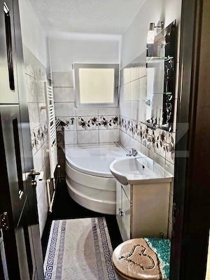 Apartament cu 2 camere 42 mp, semidecomandat, cu loc de parcare - imagine 5