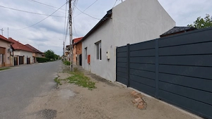 Casă renovată în Grădiște 🏡 | Teren generos - imagine 2
