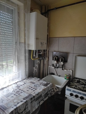 garsoniera etj 2 zona Dacia - imagine 4
