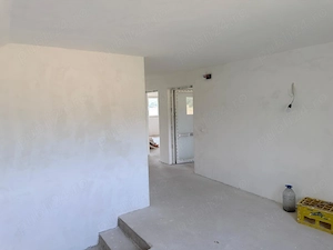 Vand casa 180 mp cu 2 terenuri de 5500 mp - imagine 8