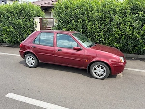 Ford Fiesta Ghia - imagine 3