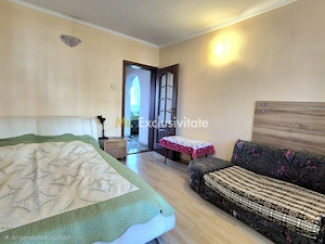 Apartament 3 camere - metrou 1 Dec. - imagine 2