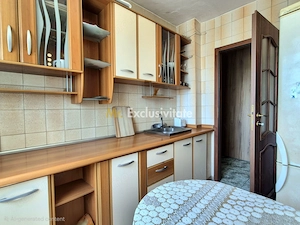 Apartament 3 camere - metrou 1 Dec. - imagine 8