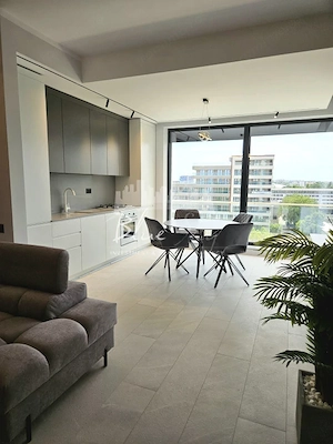 Apartament premium de inchiriat, la cativa pasi de plaja - imagine 5