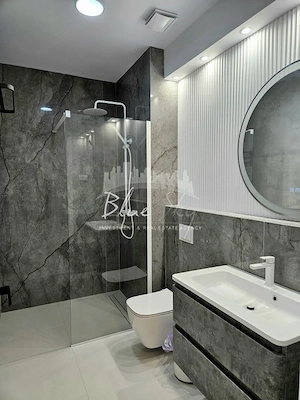 Apartament premium de inchiriat, la cativa pasi de plaja - imagine 12