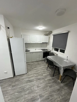3 camere de inchiriat | decomandat | Metrou Râul Doamnei - imagine 3