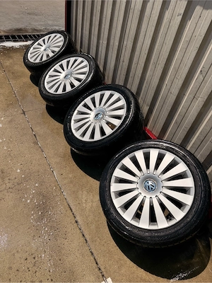235/45 R17 5x112 vw - imagine 2