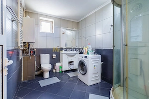 Casa cu curte | Potential pentru rezidenta sau afacere| Aparatorii Patriei - imagine 8
