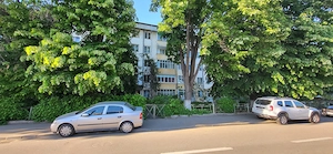 Vânzare un apartament cu 3 camere decomandat, Su=62,5 m.p. etaj 2, bloc S+P+4, an construcție 1972  
