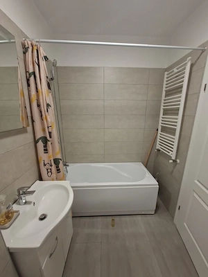 Garsonieră tip studio, mobilată/utilată, loc de parcare privată – Zona Ciupercă - imagine 7