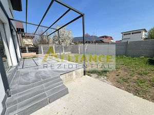 Vila Individuala - 5 camere-3 bai-Strada Miorita-500 M  de STV - imagine 9