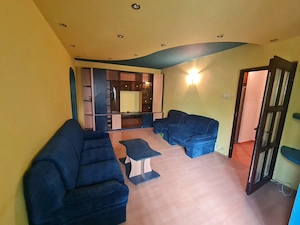 Apartament 2 camere Favorit, 4-5 minute de mers pe jos până la Metrou Favorit, Loc de parcare