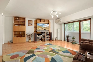 Bulevardul Unirii, apartament cu 4 camere, COMISION 0 - imagine 3