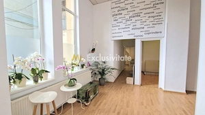 De inchiriat spatiu comercial central