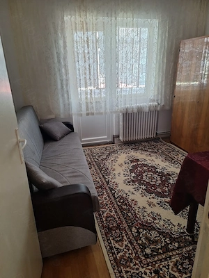 Vand apartament 2 camere zona UTA