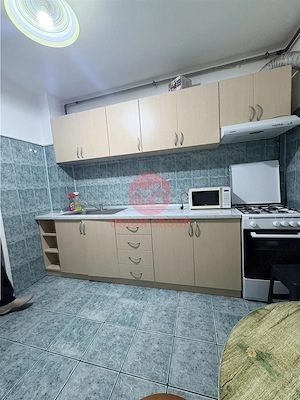 Apartament 3 Camere Decomandat Zona Tomis Nord - imagine 11