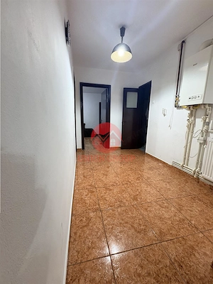 Apartament 3 Camere Decomandat Zona Tomis Nord - imagine 7