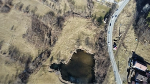 Vând teren 15.000 mp cu iaz 3.200 mp   Văsiești, lângă Moinești