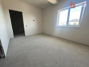 Oferta !!! COMISION 0 % Duplex parter 4 camere, despartit prin camera tehnica - imagine 8