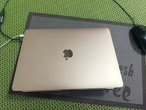 laptop Macbook Air de vânzare 