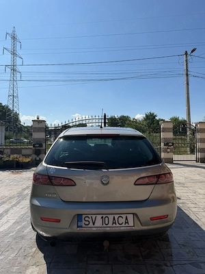 Alfa Romeo 159   1.9 JTDm 150 CP   An 2007 - imagine 4