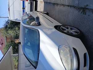 Transport persoane in diferite locații.