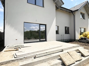 Duplex 4 camere, 132 mp utili - Mosnita Noua - imagine 15
