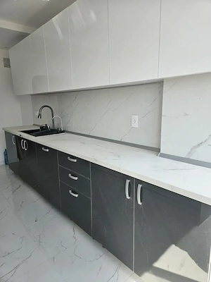 Închiriez apartament 3 camere zona Piata Progresul 