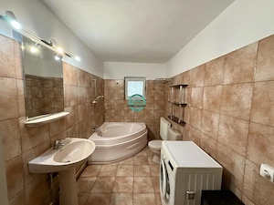 Casa de vanzare de 342 mp, teren 317, zona Semicentrala - imagine 4