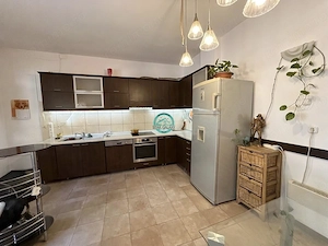 Casa de vanzare de 342 mp, teren 317, zona Semicentrala - imagine 8