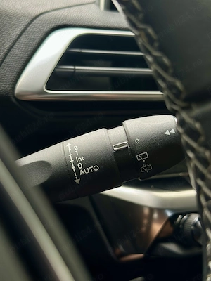 Peugeot 3 km Carte service Keyless Rate Garantie - imagine 19
