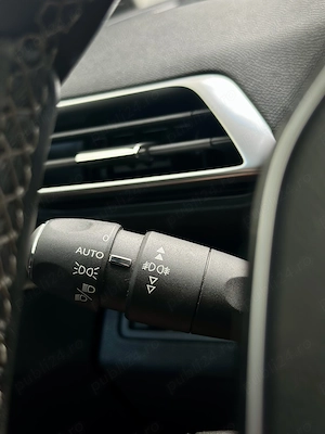 Peugeot 3 km Carte service Keyless Rate Garantie - imagine 17