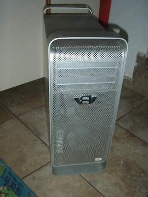 Apple MacPro 3.1 A1186 EMC2180 2 procesoare Intel Xeon E5462 HDD 484Gb RAM 8Gb nVidia 9500GT 1G