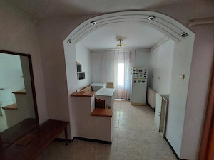  vanzare apartament 3  camere , etaj 3,  micro VI ,Targoviste - imagine 4