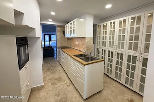 Polona - Duplex 256 mpu, 6 camere, etaje 6+7, panorama, terase 52 mp - imagine 8