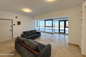 Polona - Duplex 256 mpu, 6 camere, etaje 6+7, panorama, terase 52 mp - imagine 5