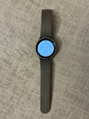 Ceas smart Samsung Watch 5 Pro impecabil, ca nou