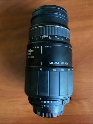 Obiective zoom pentru aparat foto Nikon