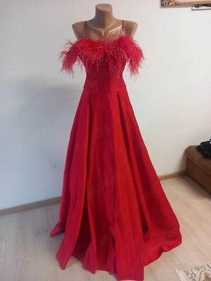 rochie de seară, foarte comodă, purtată o singură dată. 