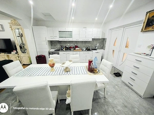 Vand casă în Hunedoara, 3 camere, 2 bai, zona Chizid 159.000 Euro Negociabil  - imagine 9