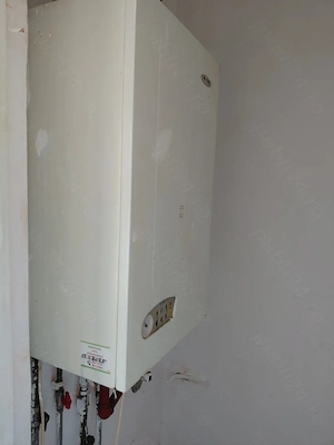 Vand urgent!!! Ap 1 cam spatios cu termoteca zona central Gara in bloc de apartamente 44 mp - imagine 5