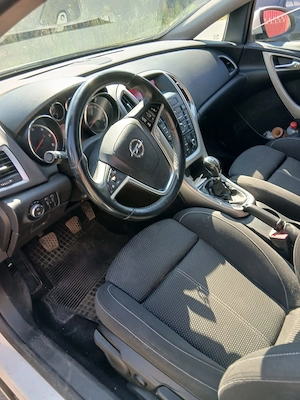 Opel Astra J de vinzare