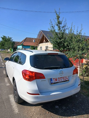 Opel Astra J 1.7 Diesel  - imagine 5