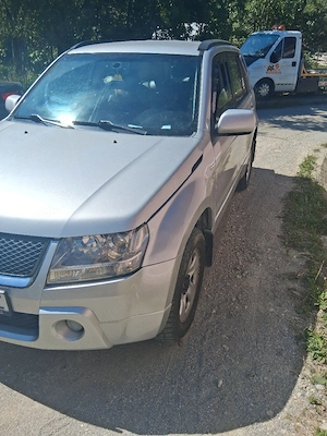 Suzuki Grand Vitara 1,9 DDIS - imagine 2